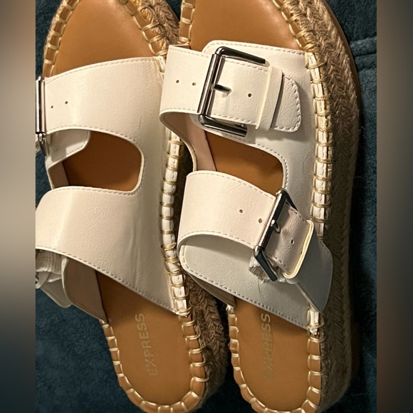 EXPRESS | Double Strap Buckle Sandals - Picture 2 of 4